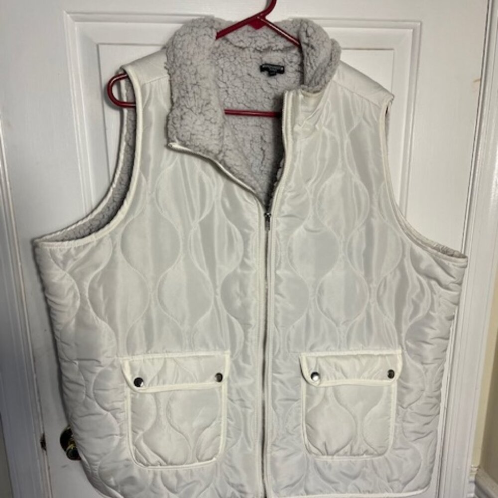 Women's Classy White Puffer Architect quilted collard vest soft lining size 3XL